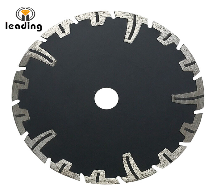 Hot Pressed Sintered Blade With T Protective Teeth