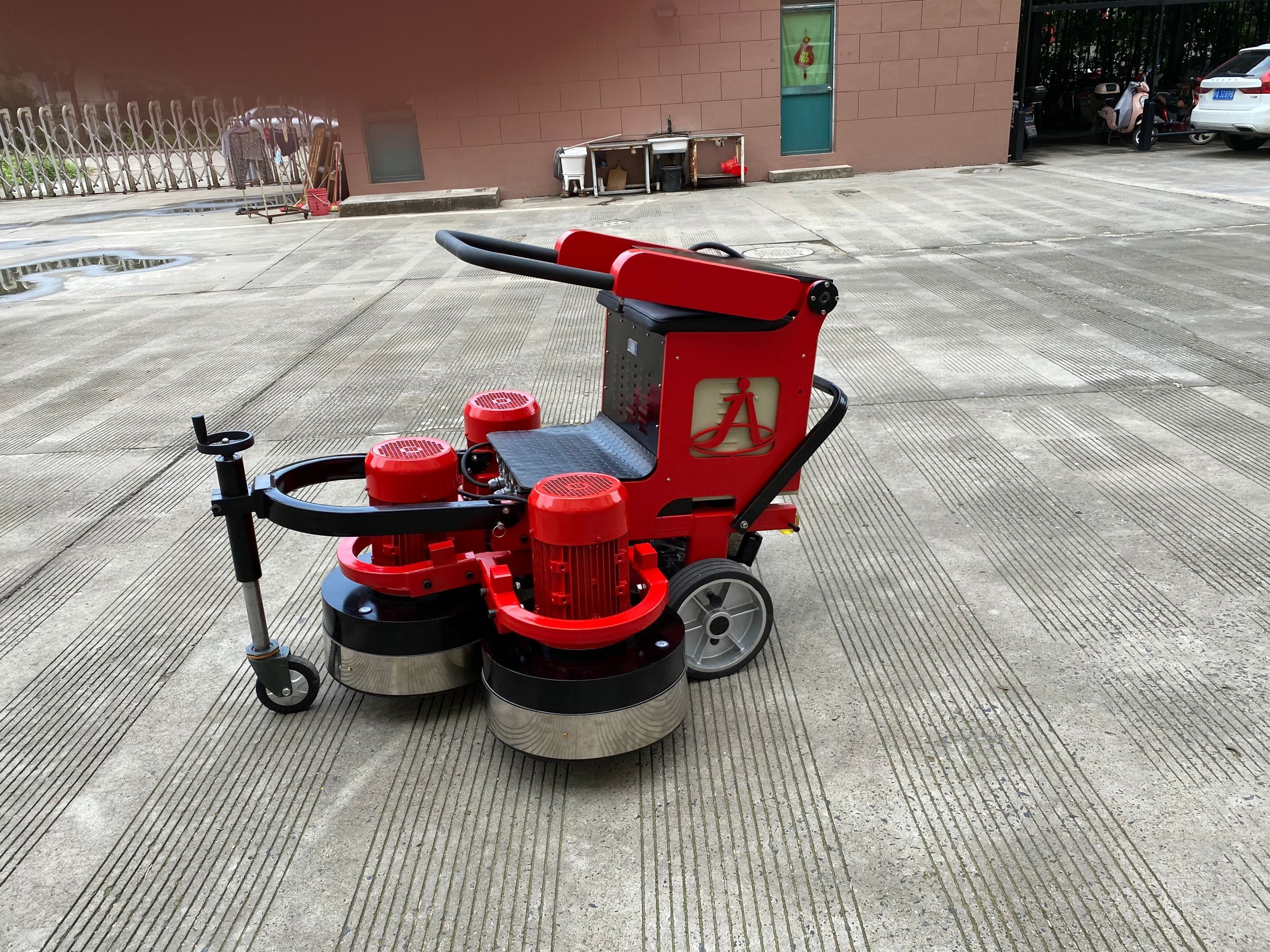 LDRC-1300 Remote Control Ride On Concrete Floor Grinding Polishing Machine, Polisher