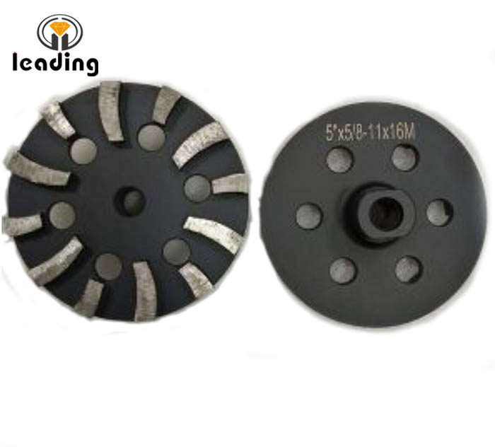 Flat Grinding Disc With Short and Short Radial Segments For Concrete